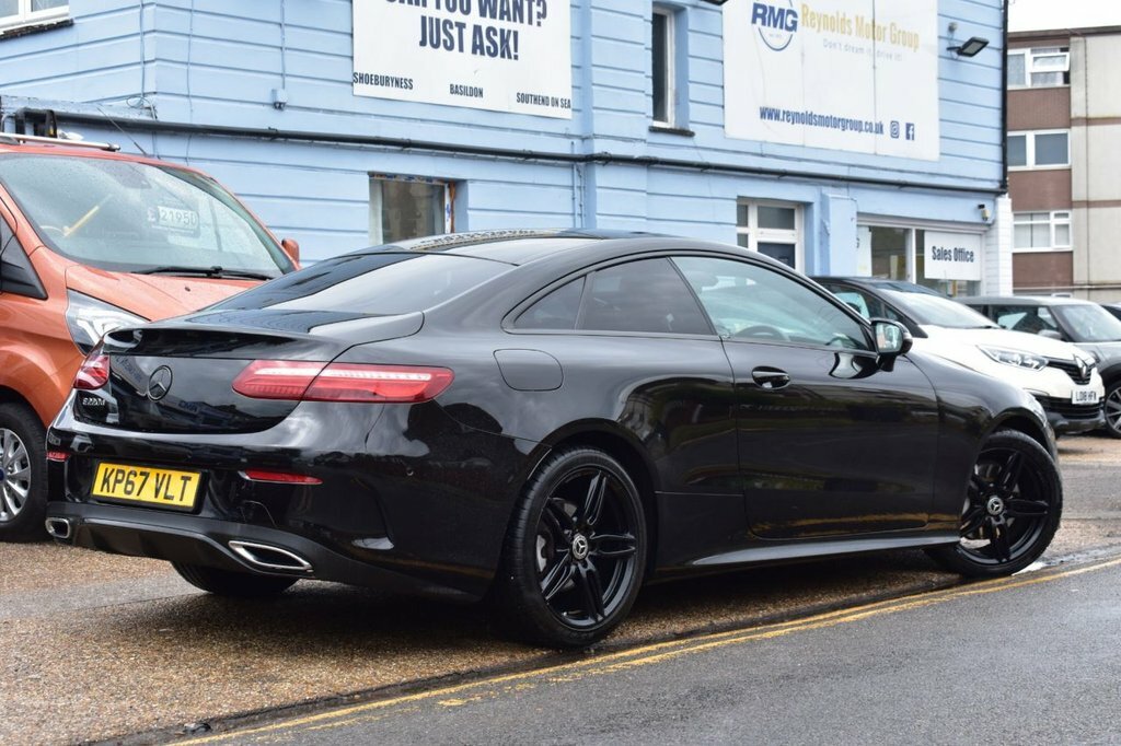 Mercedes-Benz E Class 2L Amg Line Black #4
