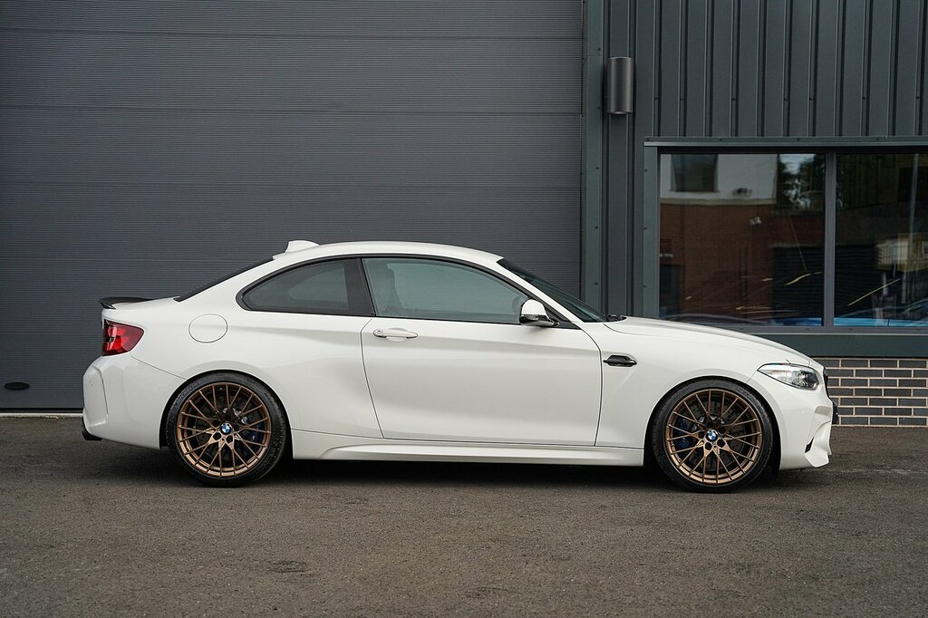 BMW M2 Biturbo Competition White