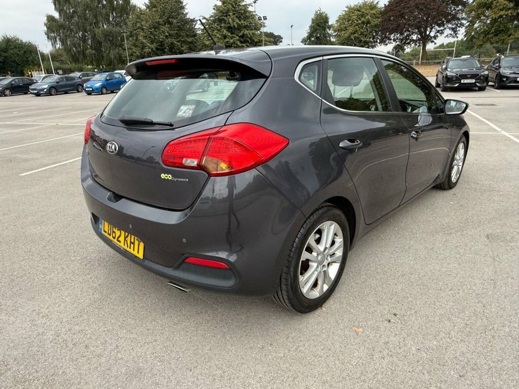 Kia Ceed 1.6L 2 Silver #2