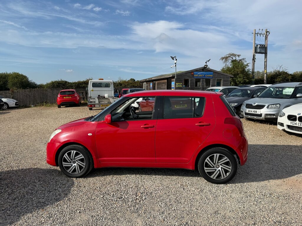 Suzuki Swift 1.3 Gl Hatchback 148 Gkm, 91 B Red #4