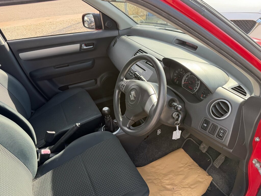 Suzuki Swift 1.3 Gl Hatchback 148 Gkm, 91 B Red #3