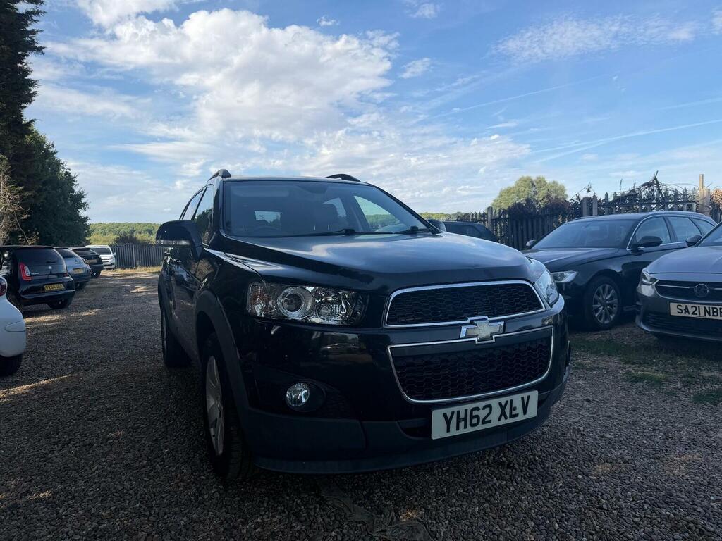 Chevrolet Captiva Suv 2.2 Vcdi Lt 4Wd Euro 5 7 Seats 201 Black #3