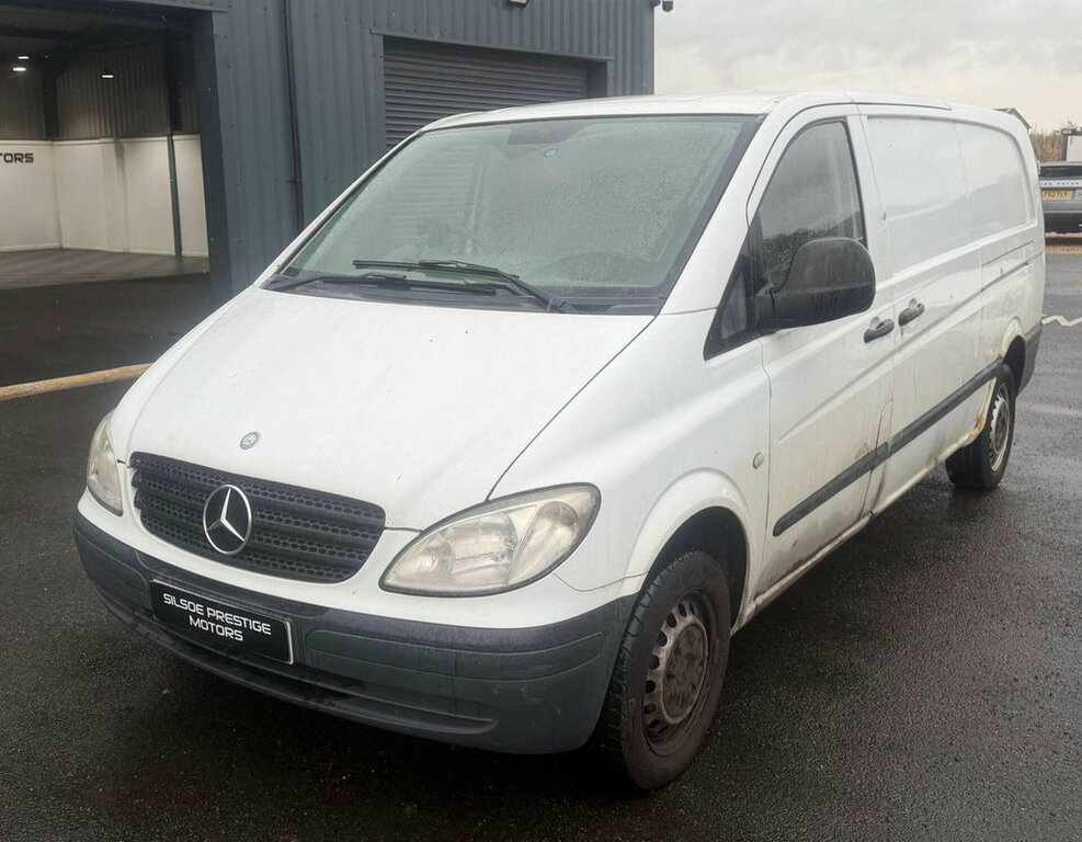 Mercedes-Benz Vito Mpv Black #3