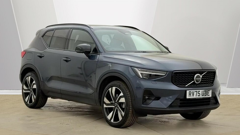Volvo XC40 Ultra, B3 Mild Hybrid, Dark Blue