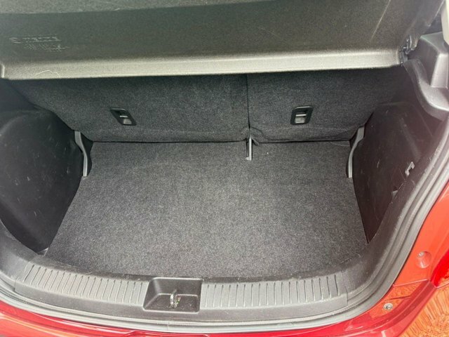 Mazda 2 2013 1.3 Venture Hatchback Euro Red #6