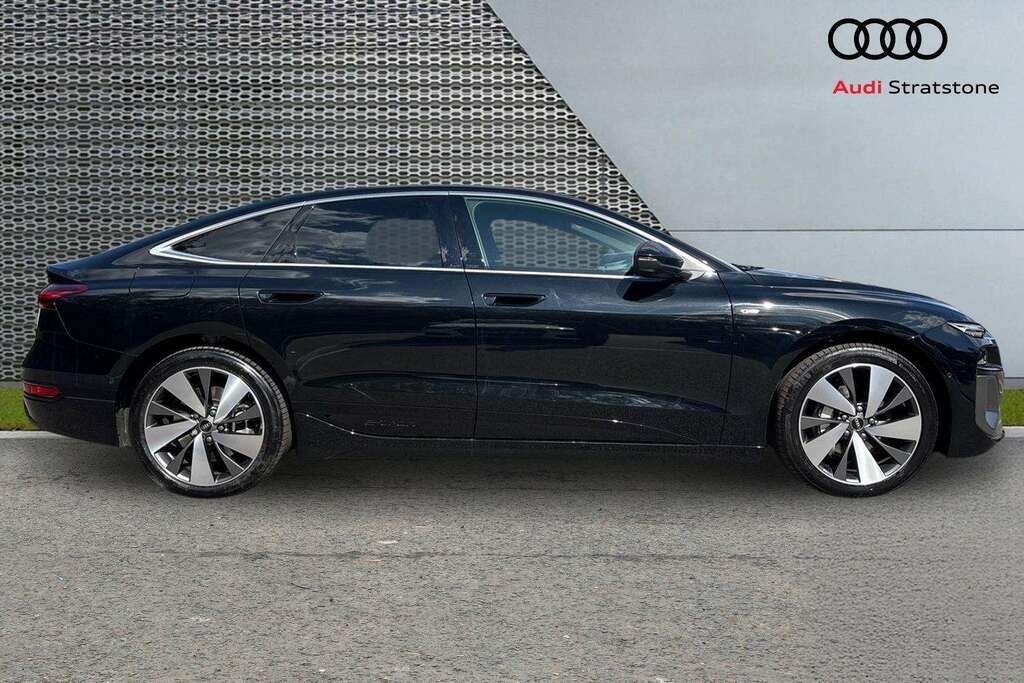 Audi A6 315Kw Quattro 100Kwh S Line 2025 Black #4
