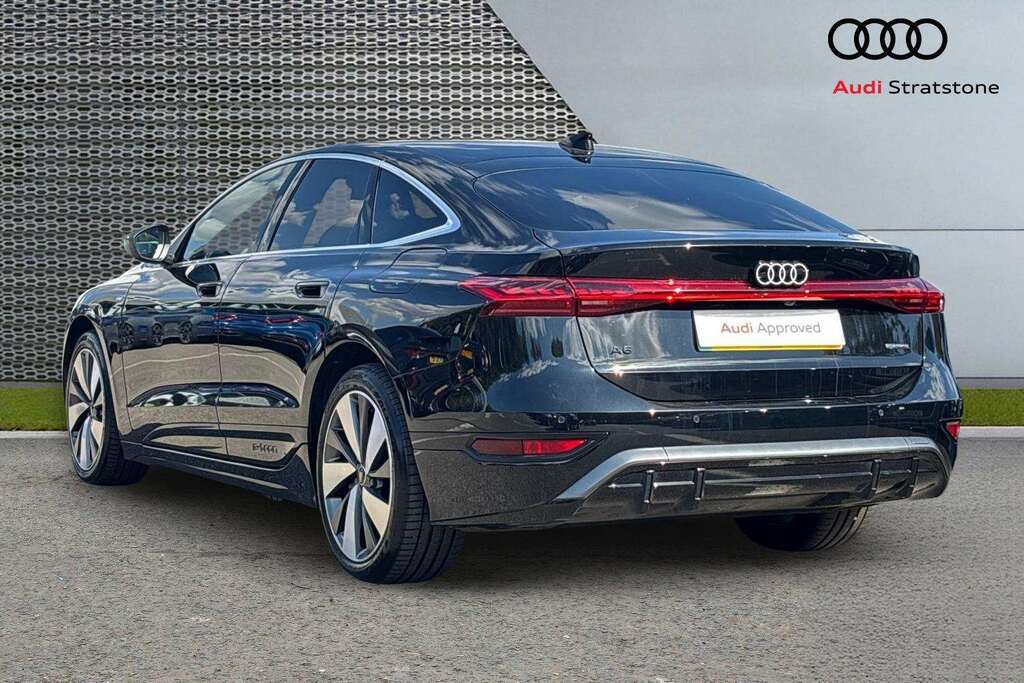 Audi A6 315Kw Quattro 100Kwh S Line 2025 Black #3