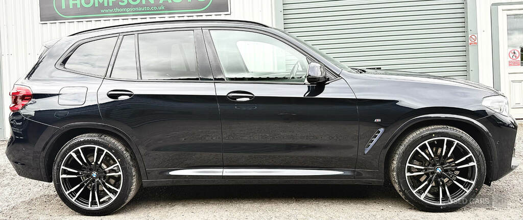 BMW X3 Xdrive20d M Sport Step Black #3
