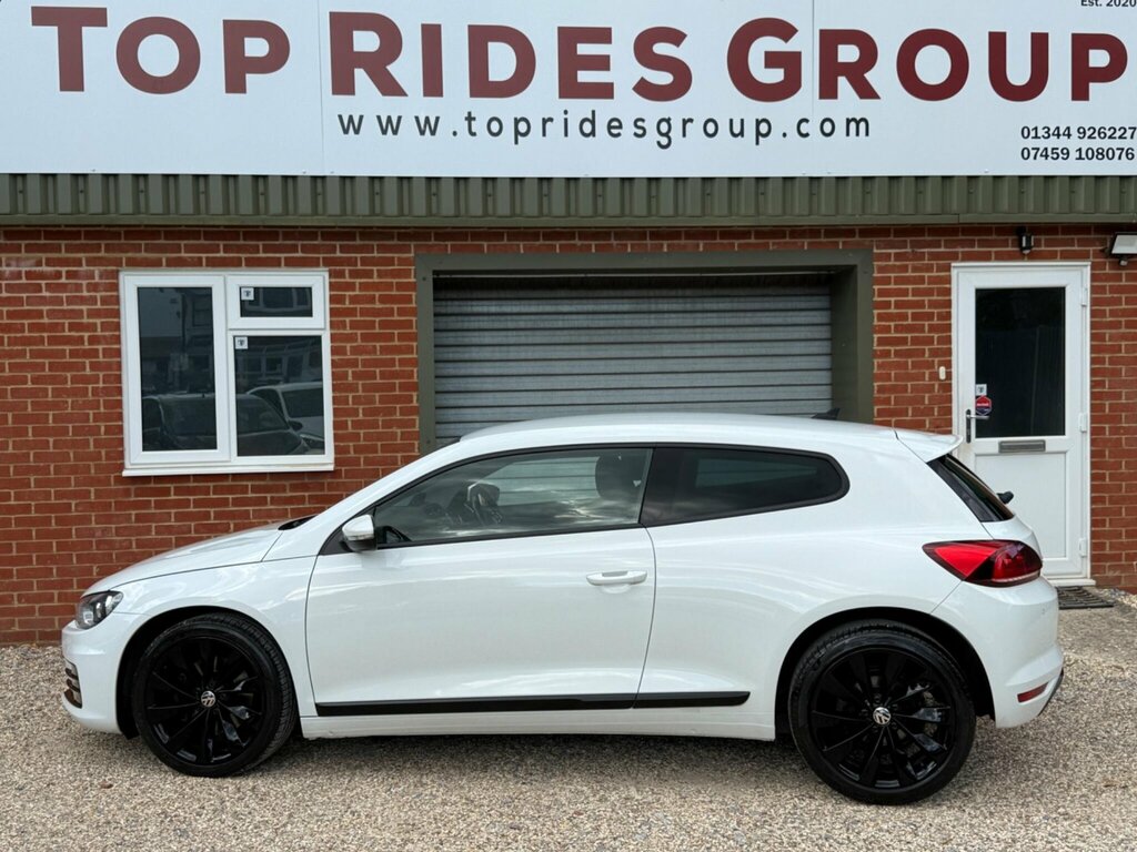Volkswagen Scirocco 2.0 Tsi Gt Dsg Euro 6 Ss LN67NVG White