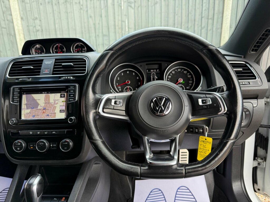 Volkswagen Scirocco 2.0 Tsi Gt Dsg Euro 6 Ss LN67NVG White #4
