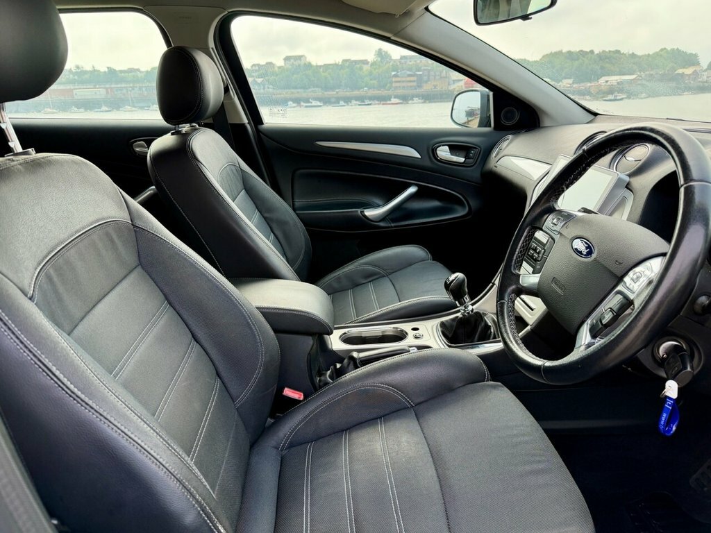 Ford Mondeo Titanium X Tdci 5-Door Silver #2