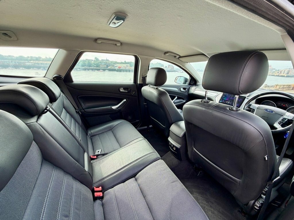 Ford Mondeo Titanium X Tdci 5-Door Silver #15