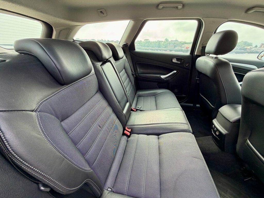 Ford Mondeo Titanium X Tdci 5-Door Silver #25