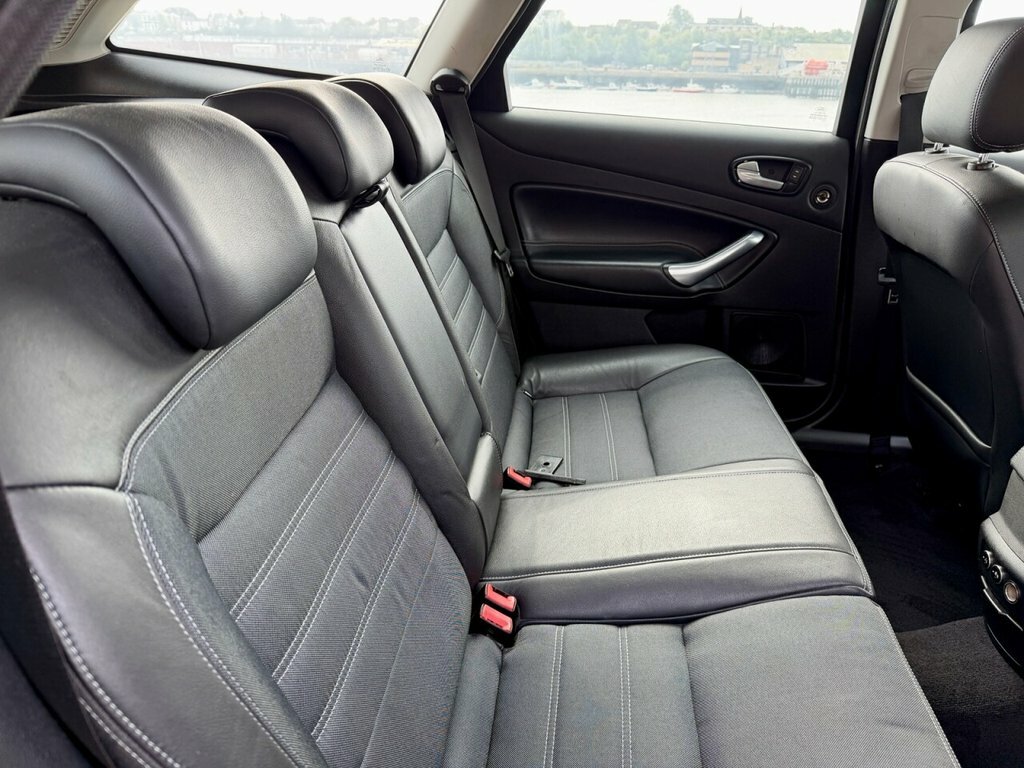 Ford Mondeo Titanium X Tdci 5-Door Silver #6