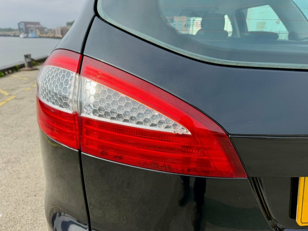 Ford Mondeo Titanium X Tdci 5-Door Silver #33