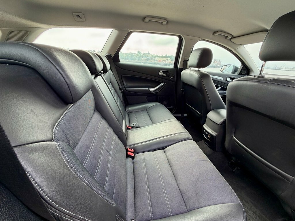 Ford Mondeo Titanium X Tdci 5-Door Silver #23