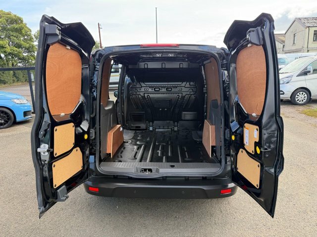Ford Transit Connect 200 Ecoblue Limited Panel Black #4
