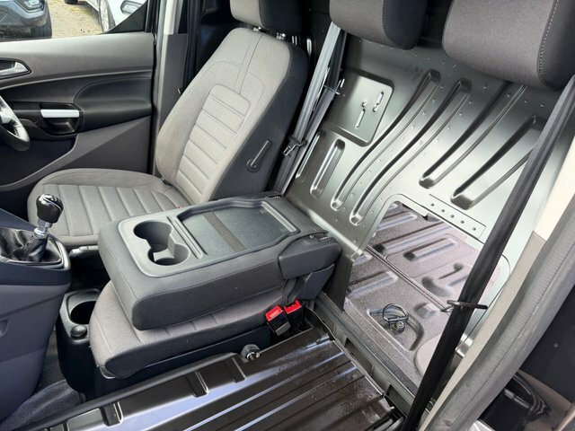 Ford Transit Connect 200 Ecoblue Limited Panel Black #6