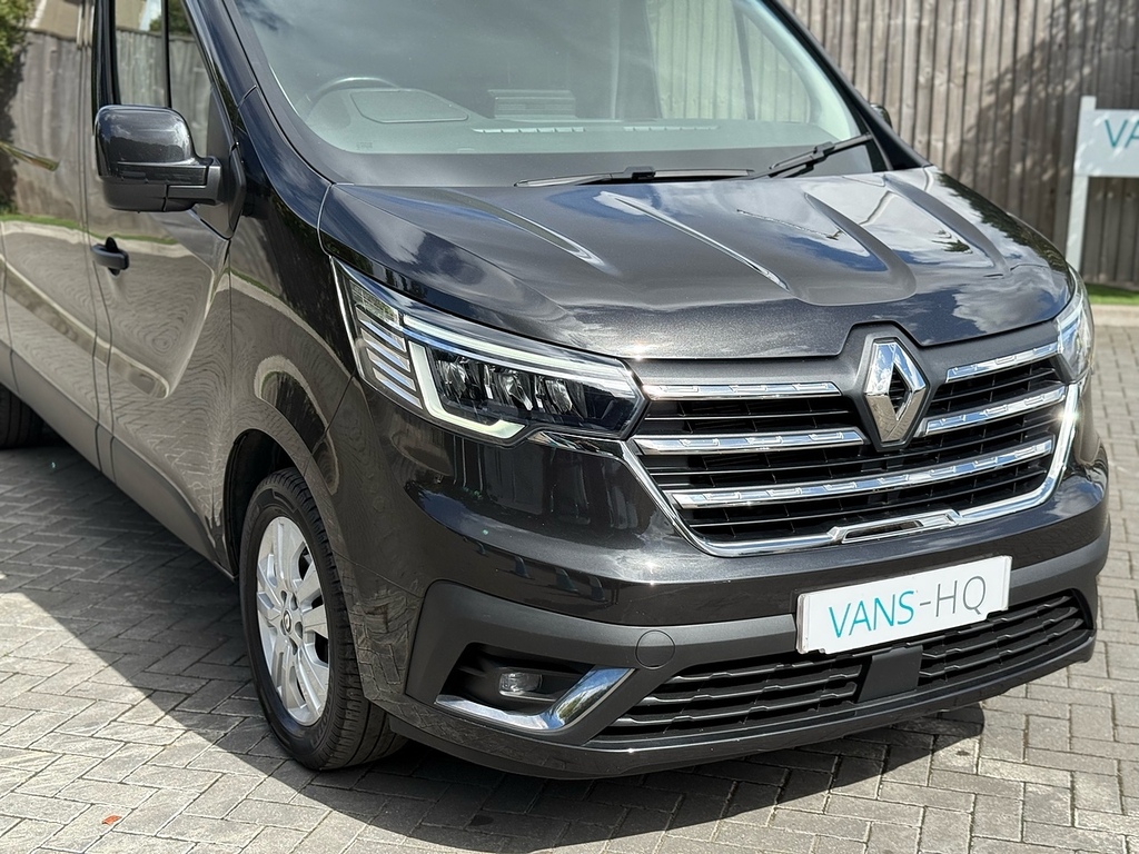 Renault Trafic Mpv Black #4