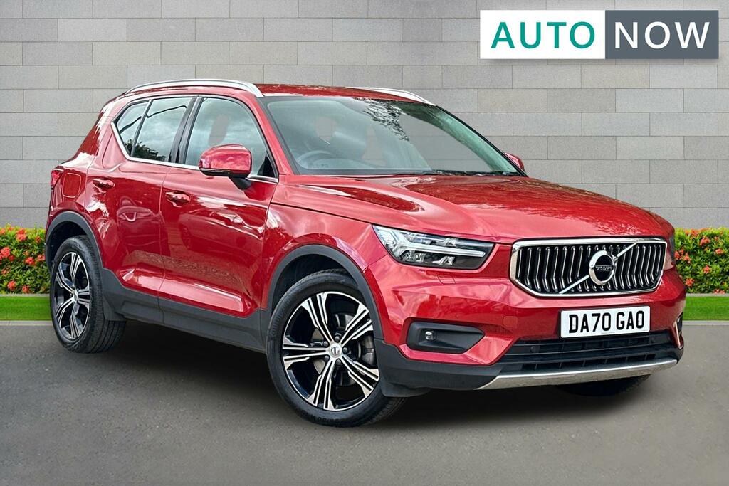 Volvo XC40 B4 Inscription Pro Mhev Red