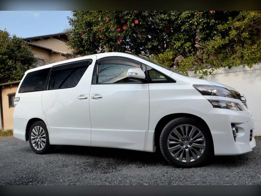 Toyota Vellfire 2.4 Z - Golden Eye Series 2 - Grade 4.5 White #4