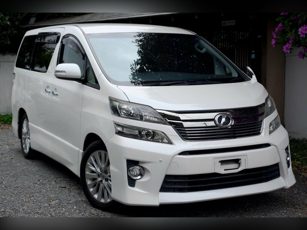 Toyota Vellfire 2.4 201212 8 Seats Double S Black #1