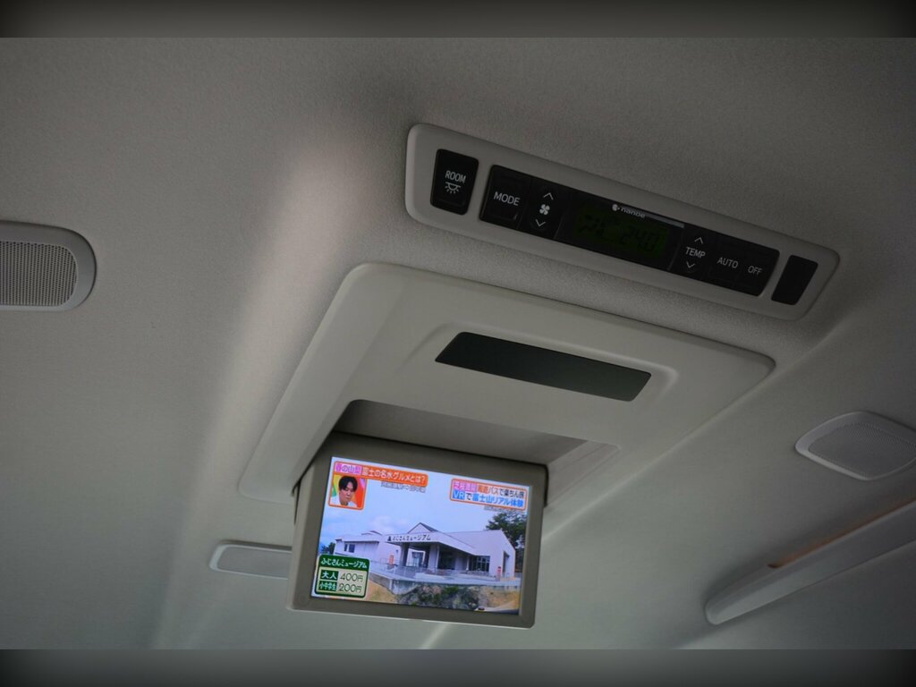 Toyota Vellfire 2.4 201212 8 Seats Double S Black #55