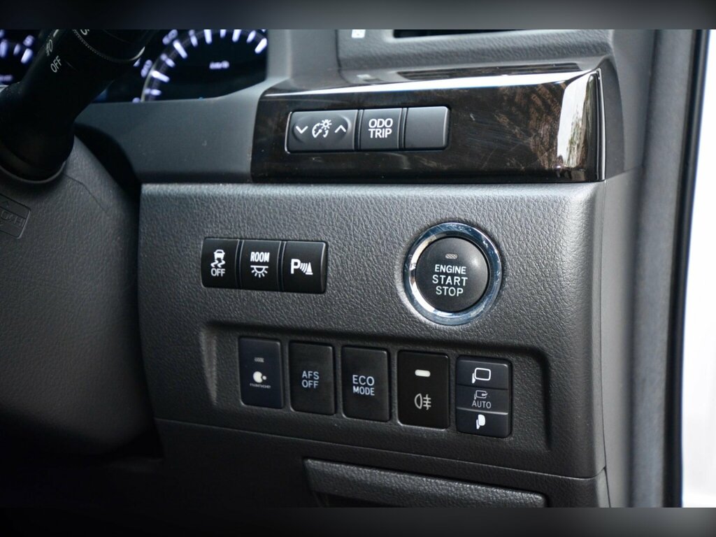 Toyota Vellfire 2.4 201212 8 Seats Double S Black #47