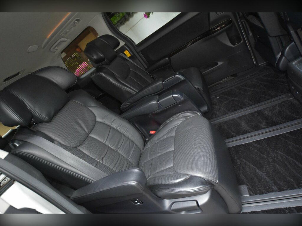 Toyota Vellfire 2.4 201212 8 Seats Double S Black #22