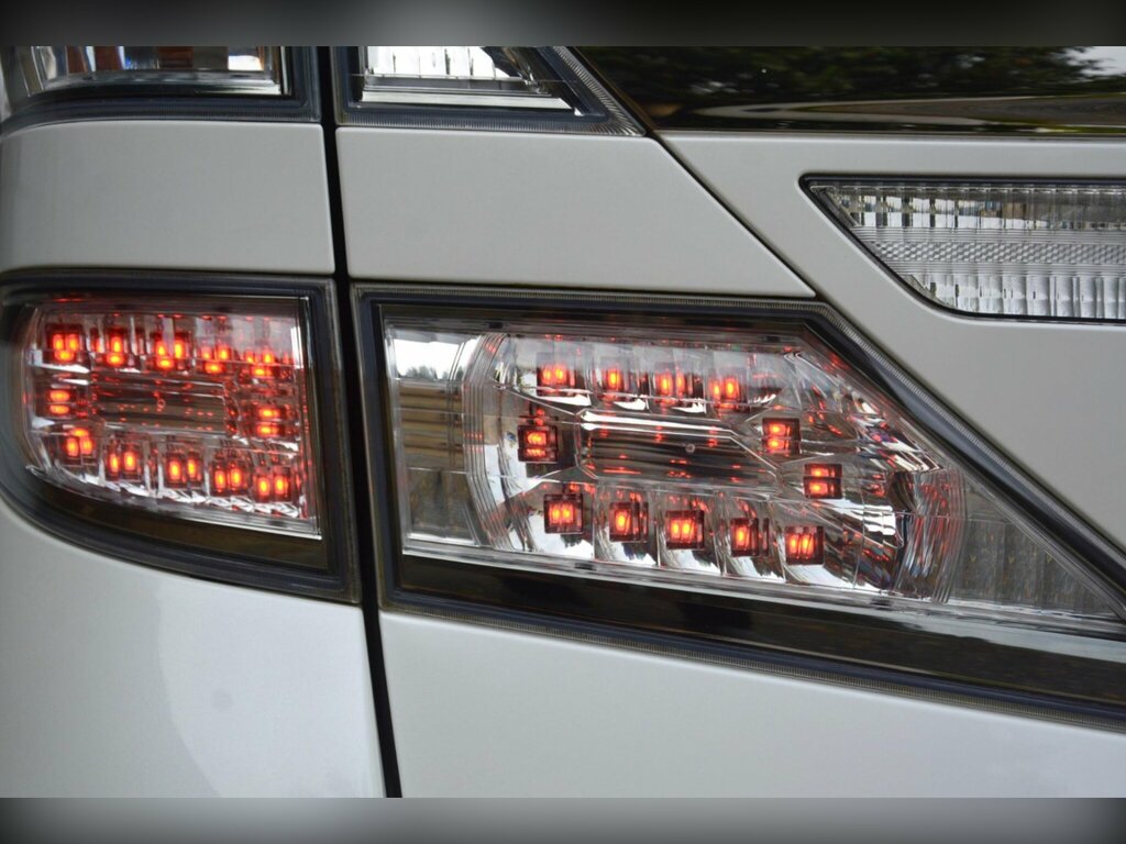 Toyota Vellfire 2.4 201212 8 Seats Double S Black #13