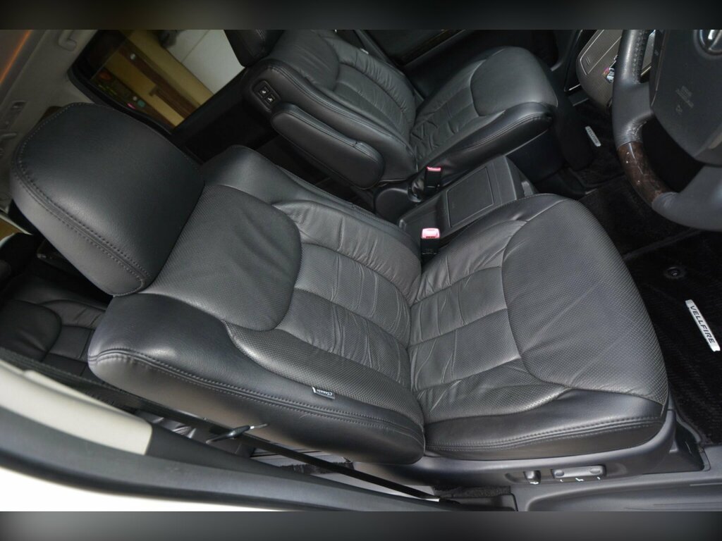 Toyota Vellfire 2.4 201212 8 Seats Double S Black #17