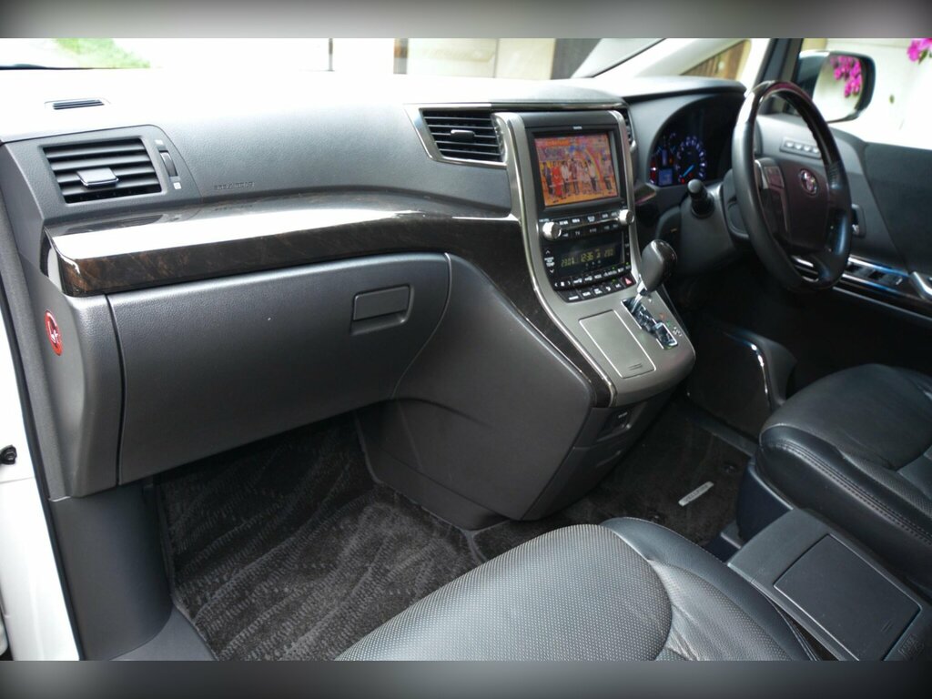 Toyota Vellfire 2.4 201212 8 Seats Double S Black #23