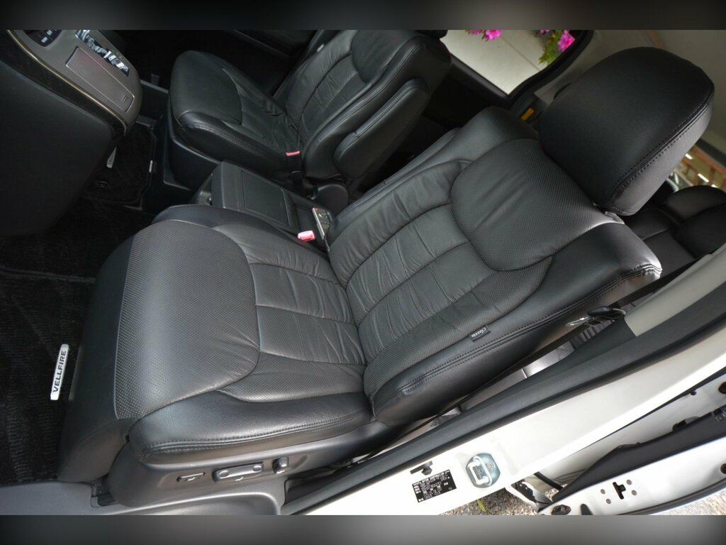 Toyota Vellfire 2.4 201212 8 Seats Double S Black #24