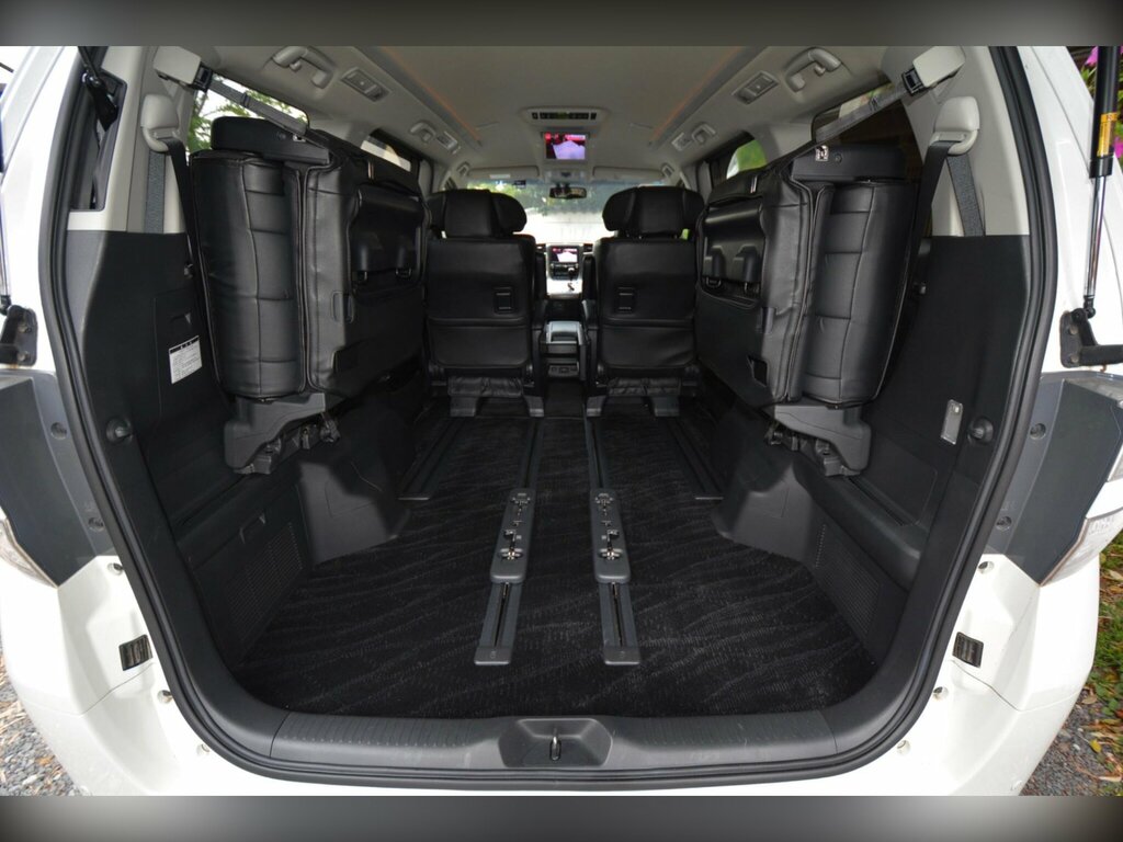Toyota Vellfire 2.4 201212 8 Seats Double S Black #40