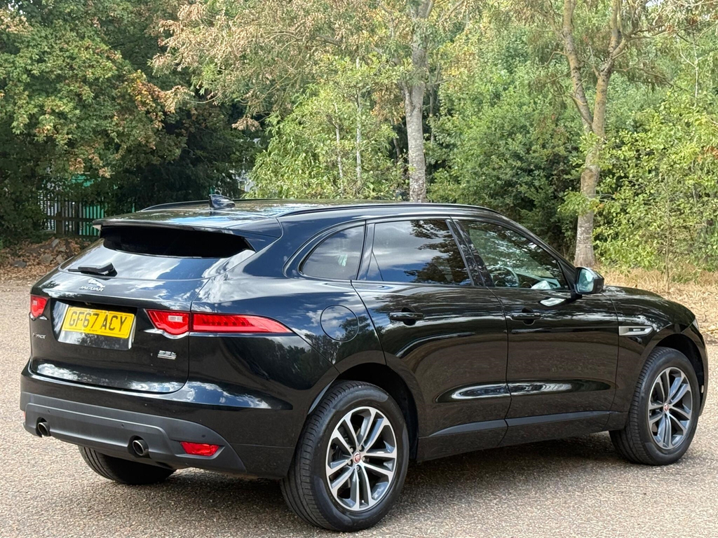 Jaguar F-Pace 2017 2.0 P250i R-sport Awd Euro 6 Ss Black #4