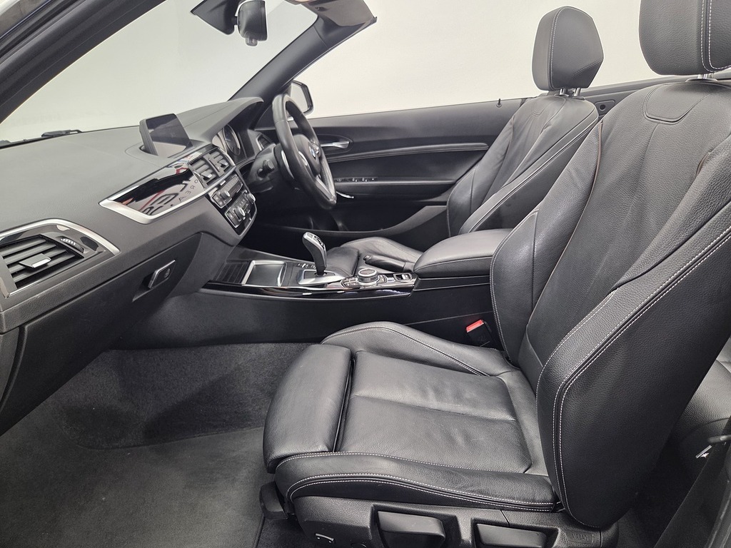 BMW 2 Series 2.0 220D M Sport Convertible Euro White #6
