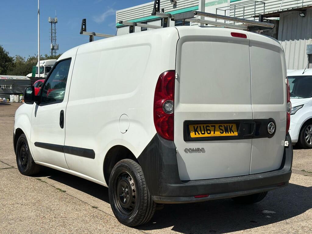 Vauxhall Combo Temperature Controlled 1.3 Cdti 2000 16V Fwd L1 H1 White #3