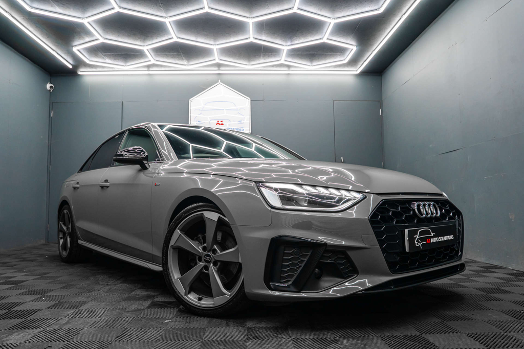 Audi A4 Black Edition 35 Tfsi