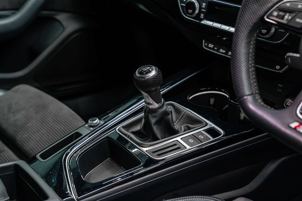 Audi A4 Black Edition 35 Tfsi #4