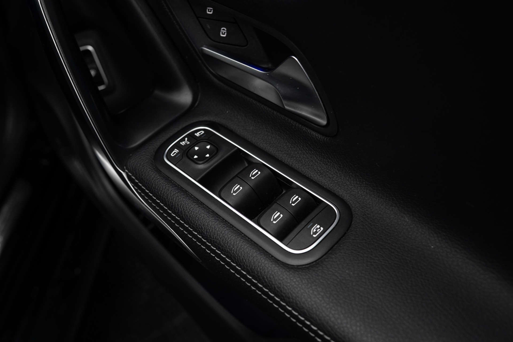 Mercedes-Benz CLA Class Cla 180 Amg Line Premium Plus Tip Grey #24