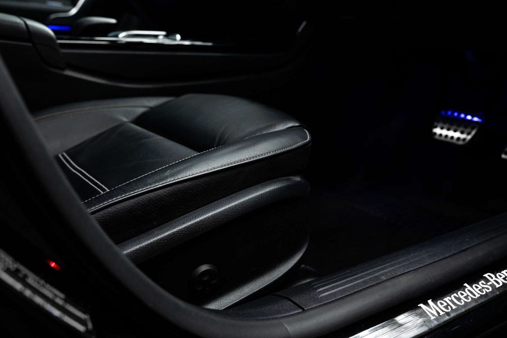 Mercedes-Benz CLA Class Cla 180 Amg Line Premium Plus Tip Grey #29