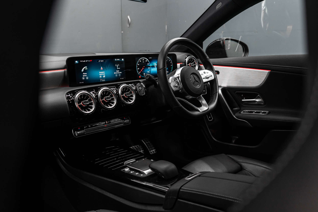 Mercedes-Benz CLA Class Amg Line Premium #6