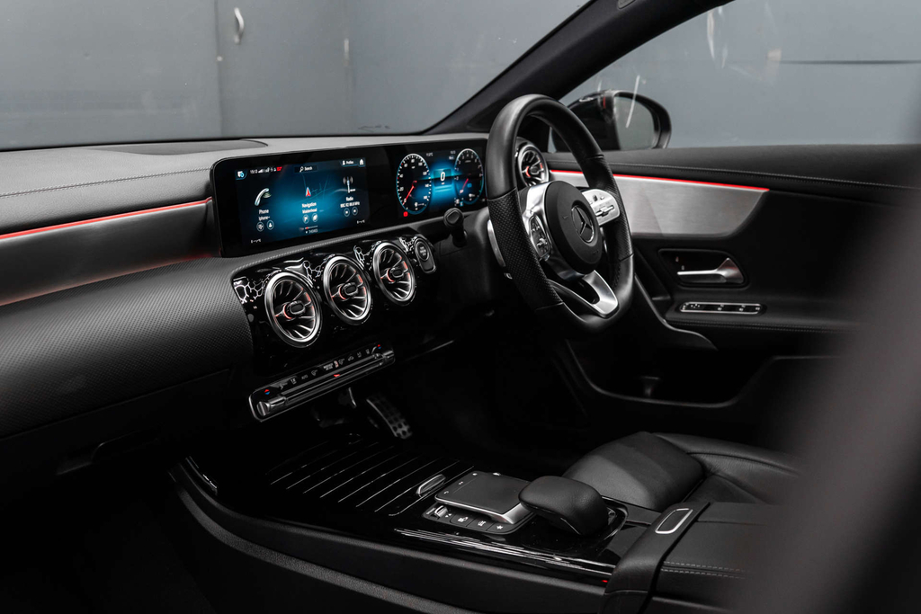 Mercedes-Benz CLA Class Amg Line Premium #2