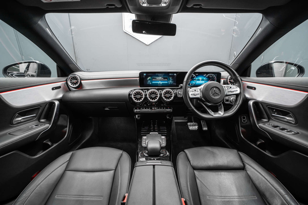 Mercedes-Benz CLA Class Amg Line Premium #4