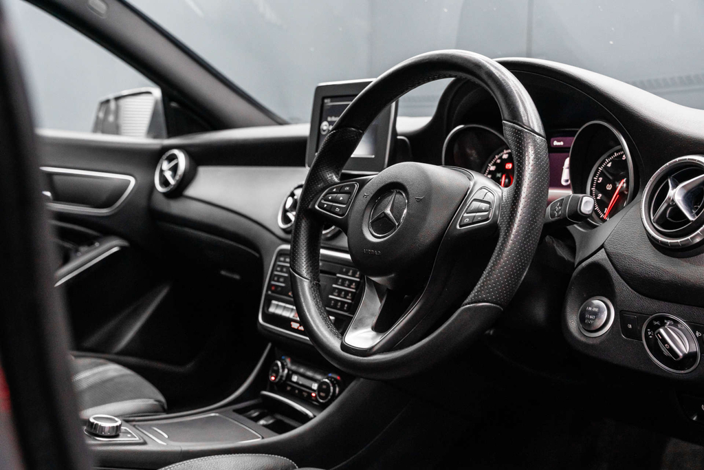 Mercedes-Benz CLA Class Sport Auto  #2
