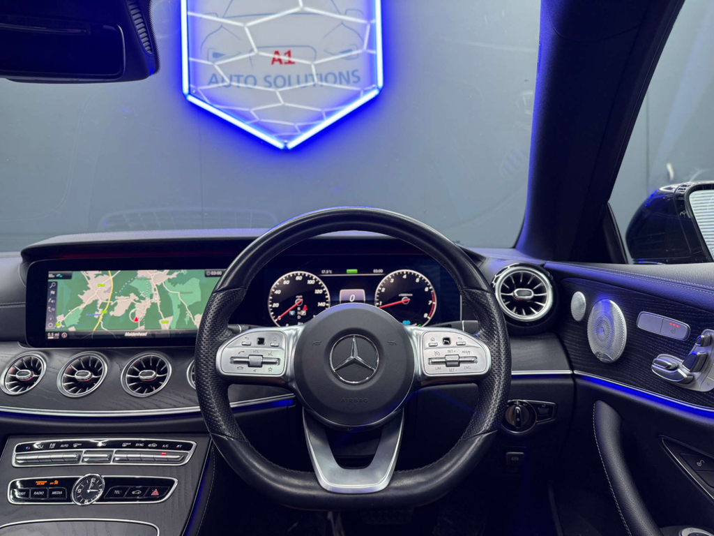 Mercedes-Benz E Class Amg Line Premium Black #2