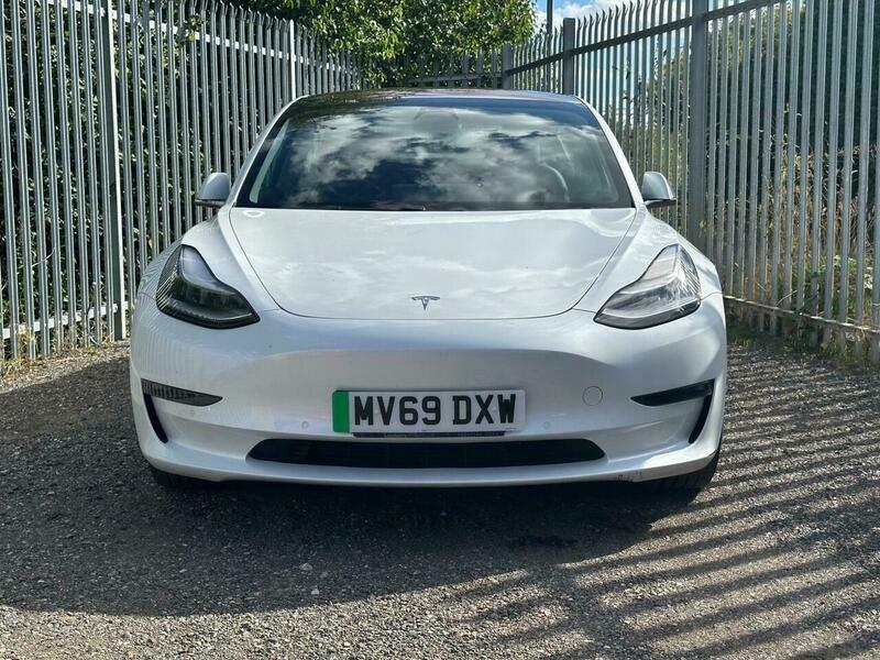 Tesla Model 3 Dual Motor Performance MV69DXW White #4