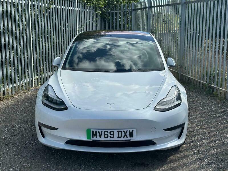 Tesla Model 3 Dual Motor Performance MV69DXW White #2