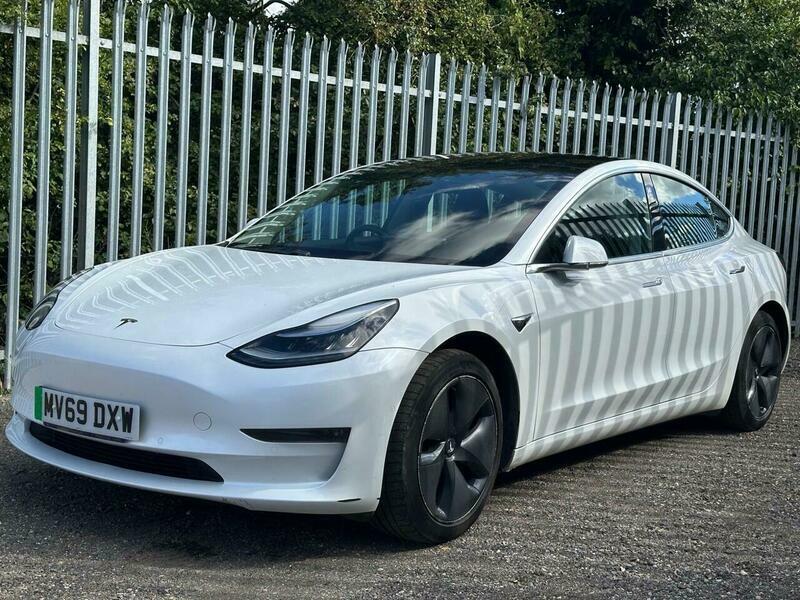 Tesla Model 3 Dual Motor Performance MV69DXW White #3