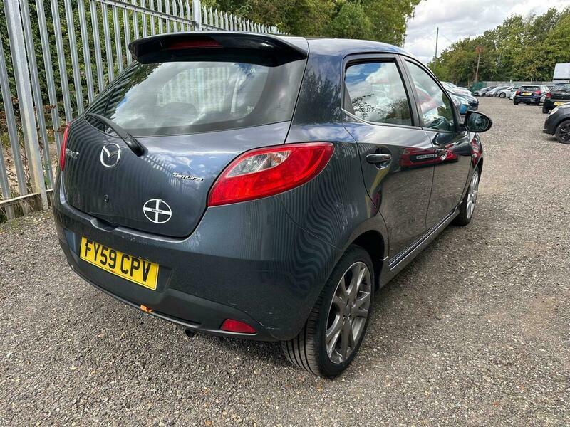 Mazda 2 1.5 Sport Hatchback Euro 4 103 Red #8